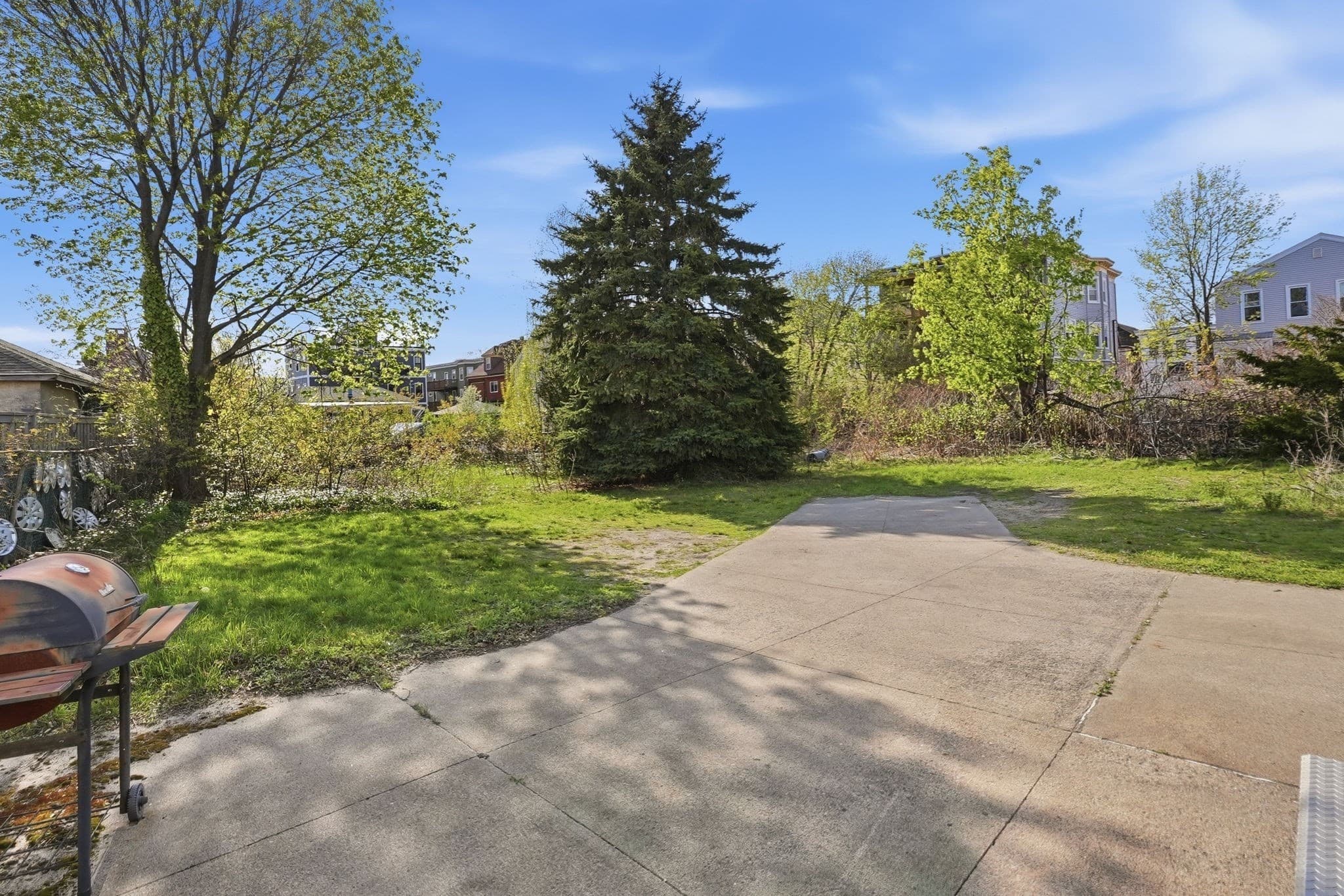 Single Family Residence at 93 1/2 Winthrop Shore Drive, Winthrop MA 02152, Winthrop, photo 5 of 6