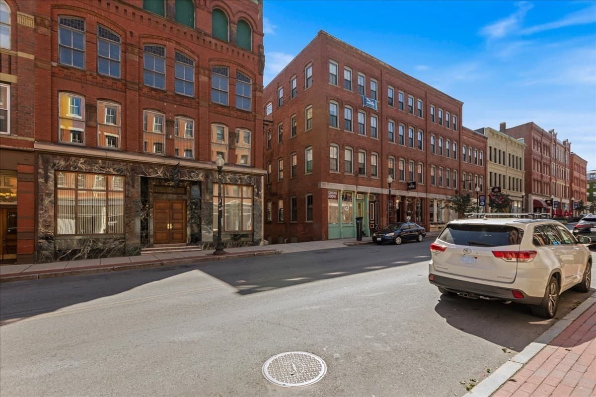 Condominium at 24 Washington St # 301, Haverhill MA 01832, Haverhill, photo 26 of 30