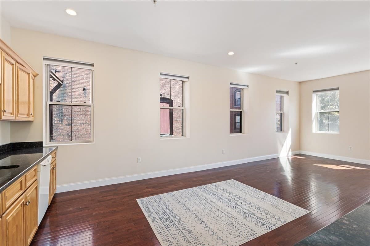 Condominium at 24 Washington St # 301, Haverhill MA 01832, Haverhill, photo 4 of 30