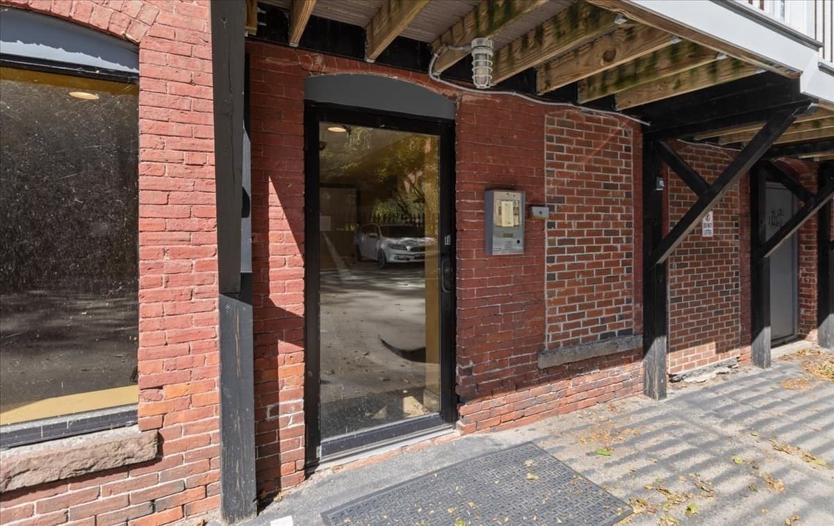 Condominium at 24 Washington St # 301, Haverhill MA 01832, Haverhill, photo 25 of 30
