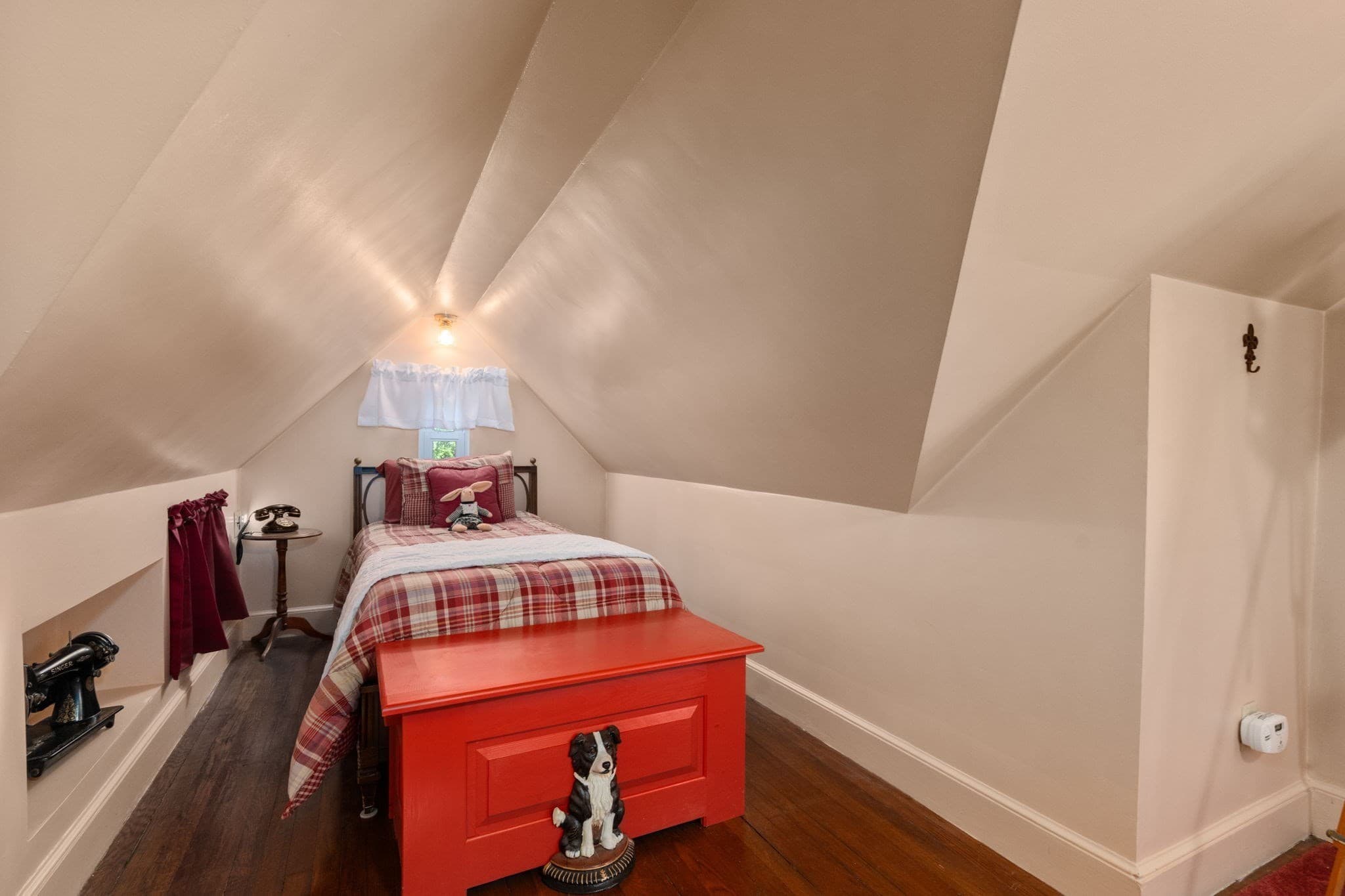 Single Family Residence at 122 Austin St, Newton MA 02460, Newton, photo 22 of 37