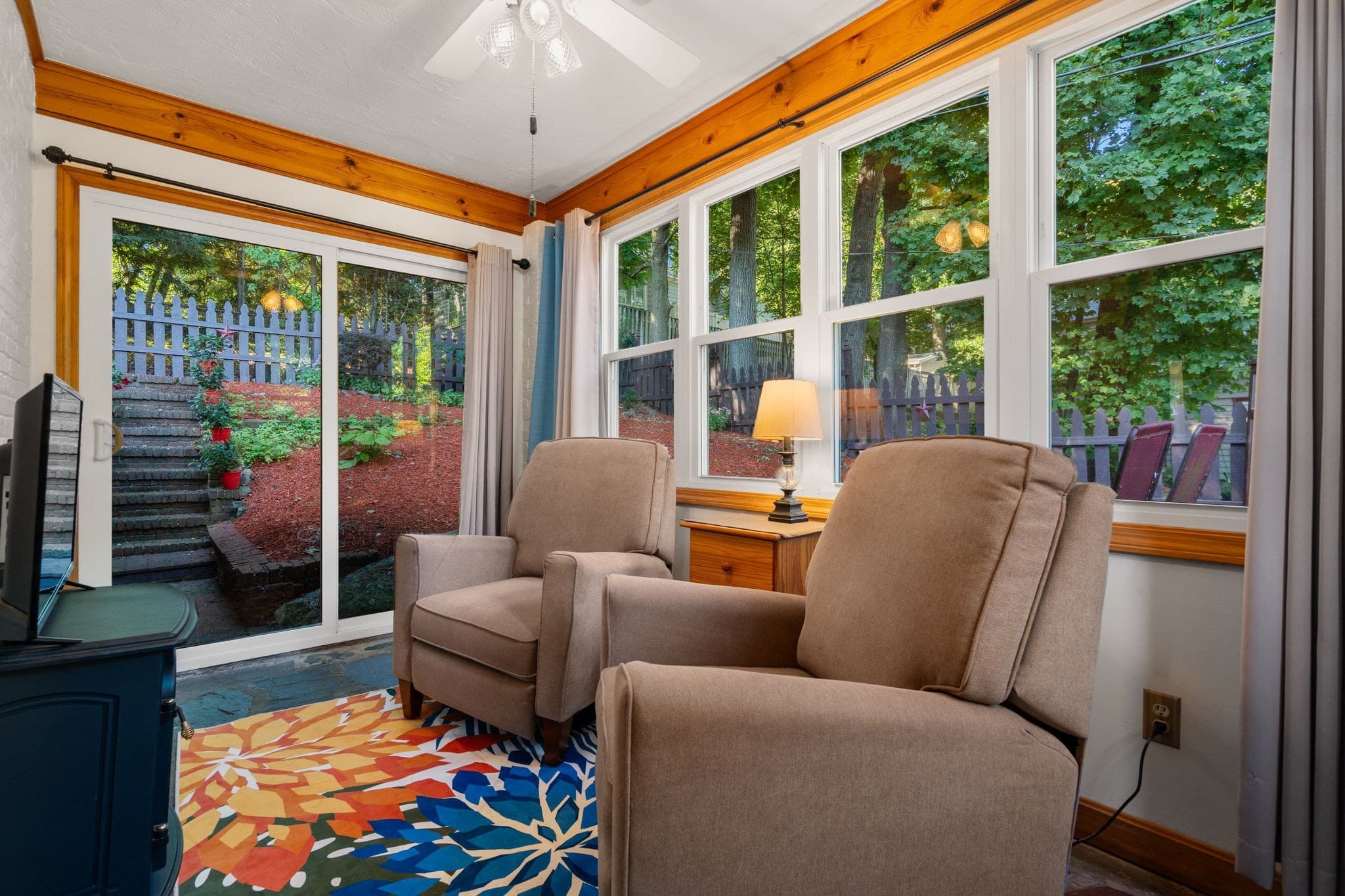 Single Family Residence at 122 Austin St, Newton MA 02460, Newton, photo 7 of 37