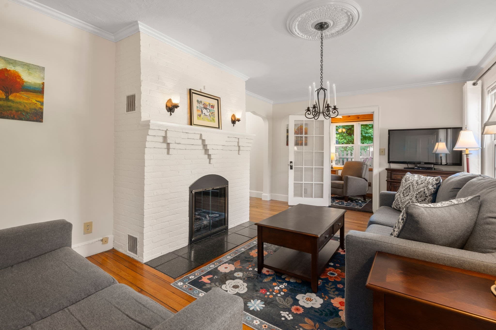 Single Family Residence at 122 Austin St, Newton MA 02460, Newton, photo 5 of 37