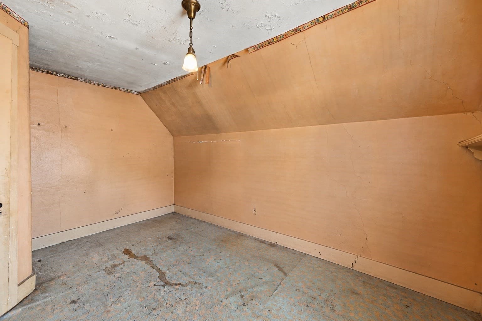 Single Family Residence at 25 Rock Valley Ave, Everett MA 02149, Everett, photo 23 of 24