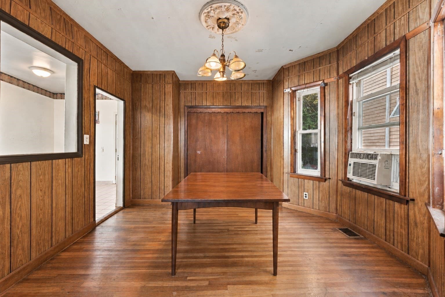 Single Family Residence at 25 Rock Valley Ave, Everett MA 02149, Everett, photo 12 of 24