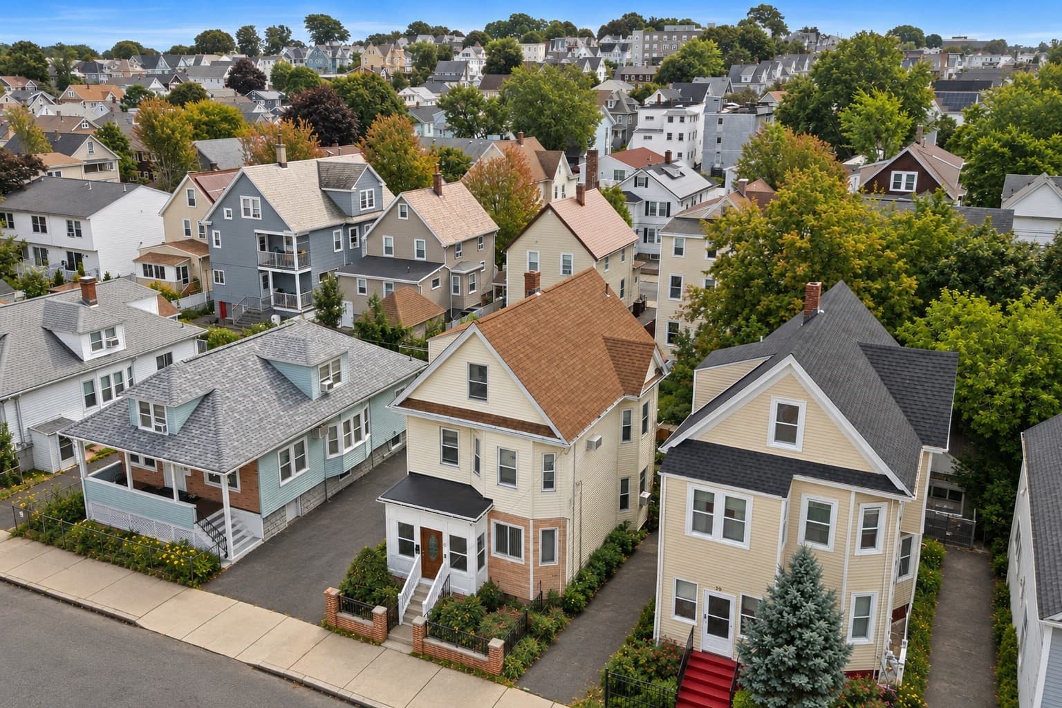 Single Family Residence at 25 Rock Valley Ave, Everett MA 02149, Everett, photo 5 of 24
