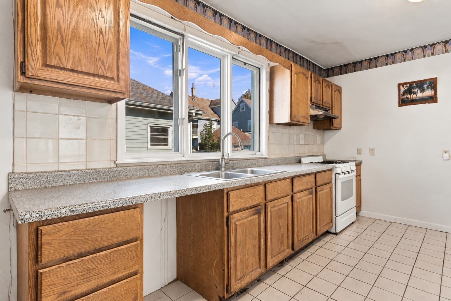 Single Family Residence at 25 Rock Valley Ave, Everett MA 02149, Everett, photo 10 of 24