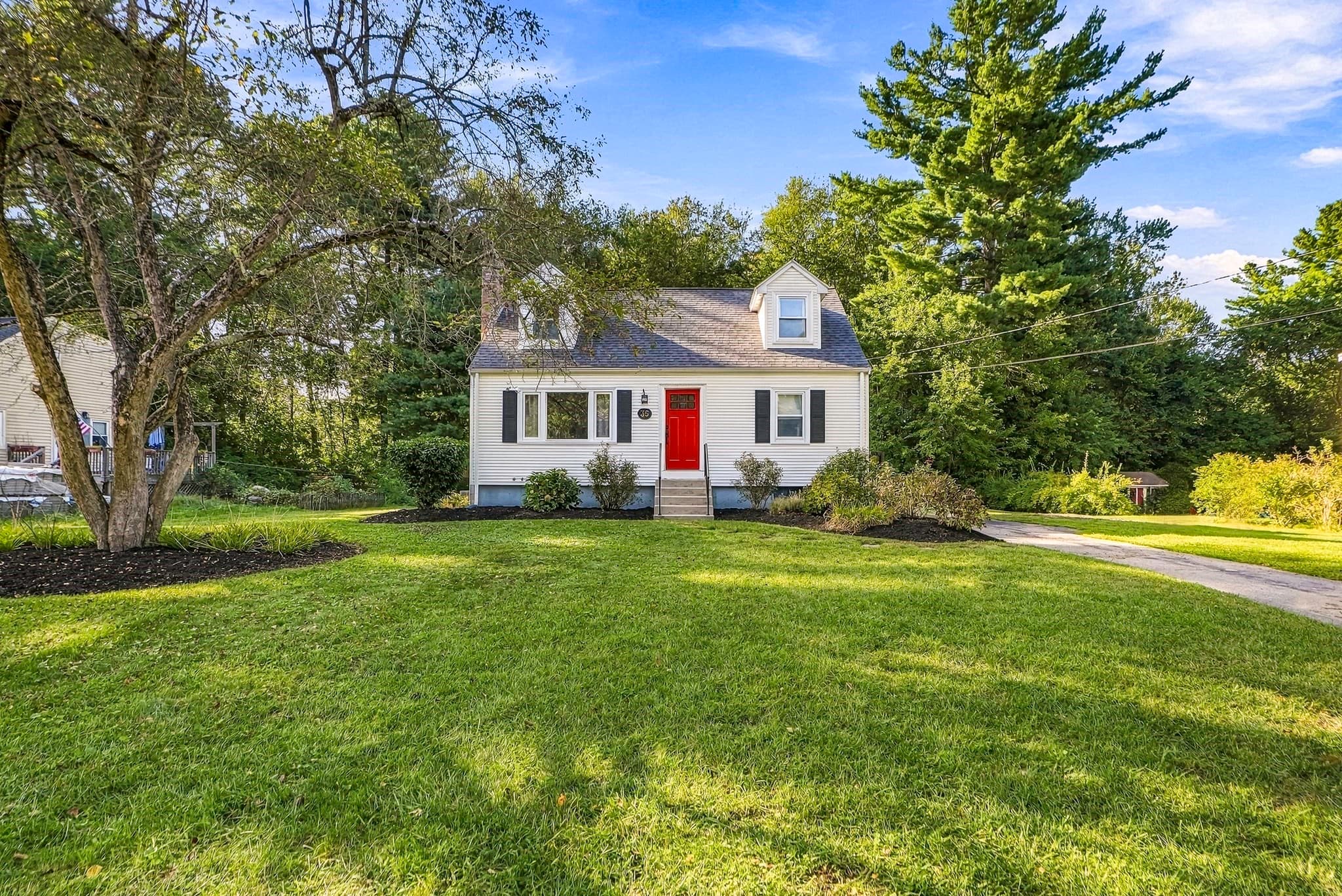 Single Family Residence at 35 Anthony Rd, Franklin MA 02038, Franklin, photo 2 of 33