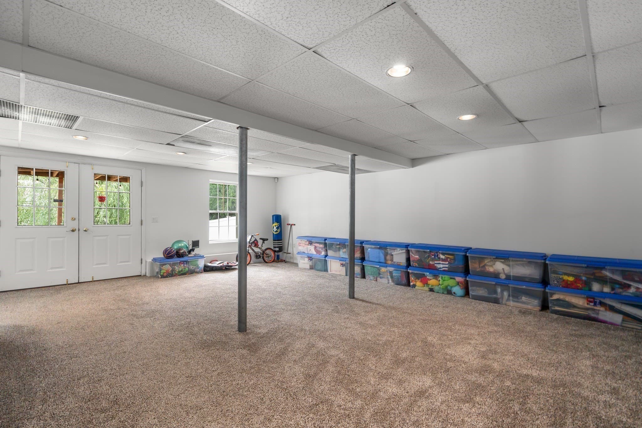 Single Family Residence at 109 Appleton St, Springfield MA 01108, Springfield, photo 23 of 41
