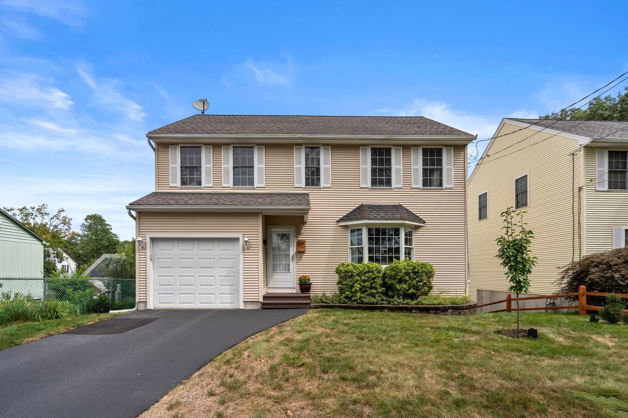 Single Family Residence at 109 Appleton St, Springfield MA 01108, Springfield, photo 38 of 41