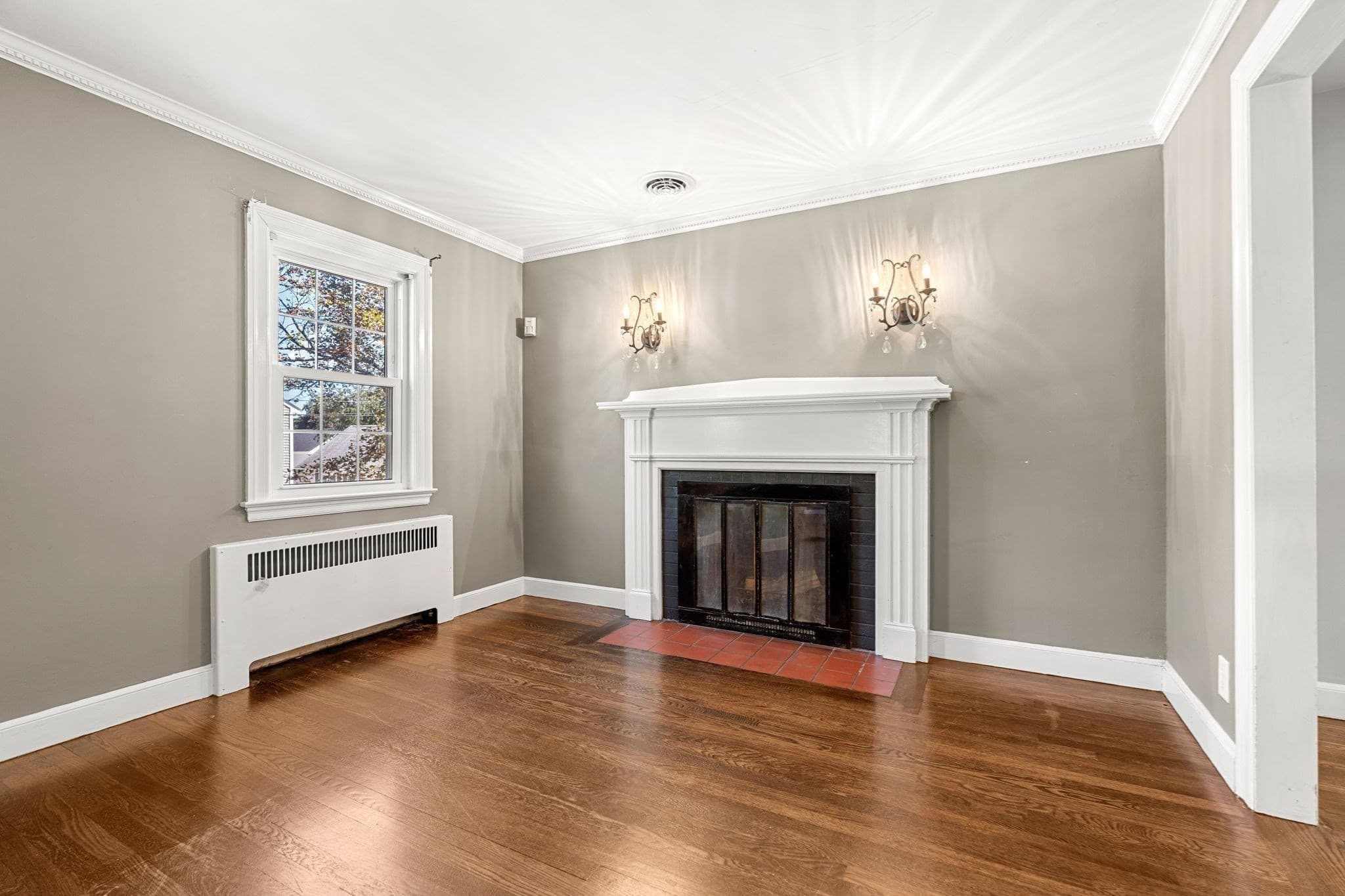 Single Family Residence at 27 Glendale Road, Milton MA 02186, Milton, photo 6 of 35