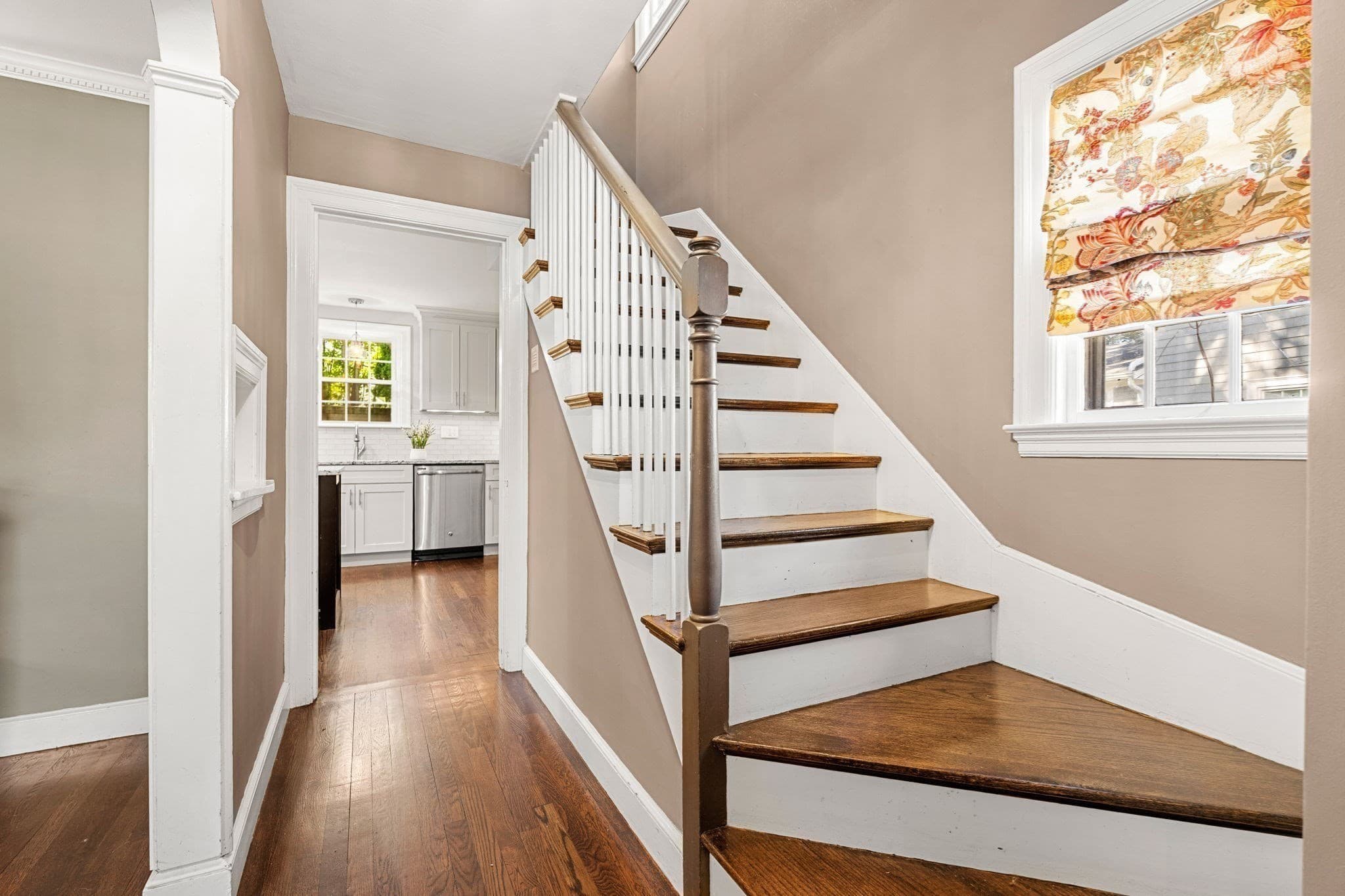 Single Family Residence at 27 Glendale Road, Milton MA 02186, Milton, photo 3 of 35