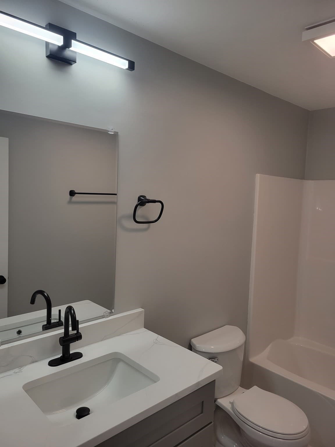 Single Family Residence at 26 Bowker, Worcester MA 01604, Worcester, photo 7 of 14