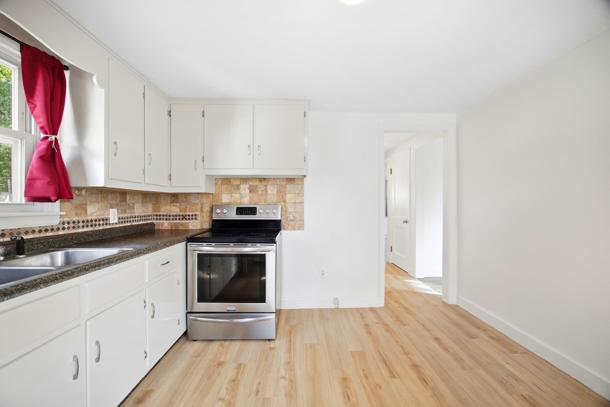 Single Family Residence at 62 Haumont Ter, Springfield MA 01104, Springfield, photo 6 of 19