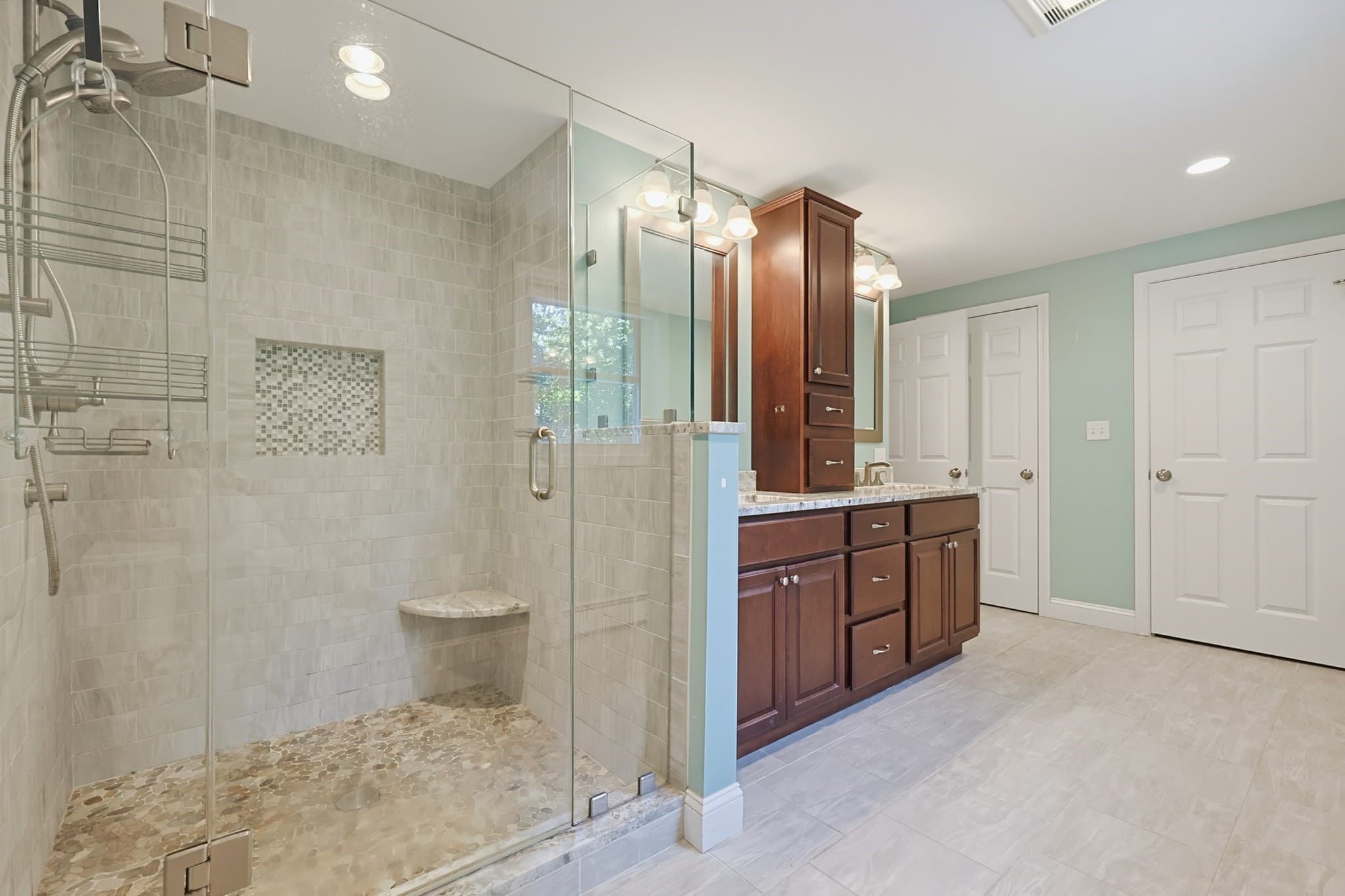 Single Family Residence at 5 Chausse Dr, Methuen MA 01844, Methuen, photo 18 of 42
