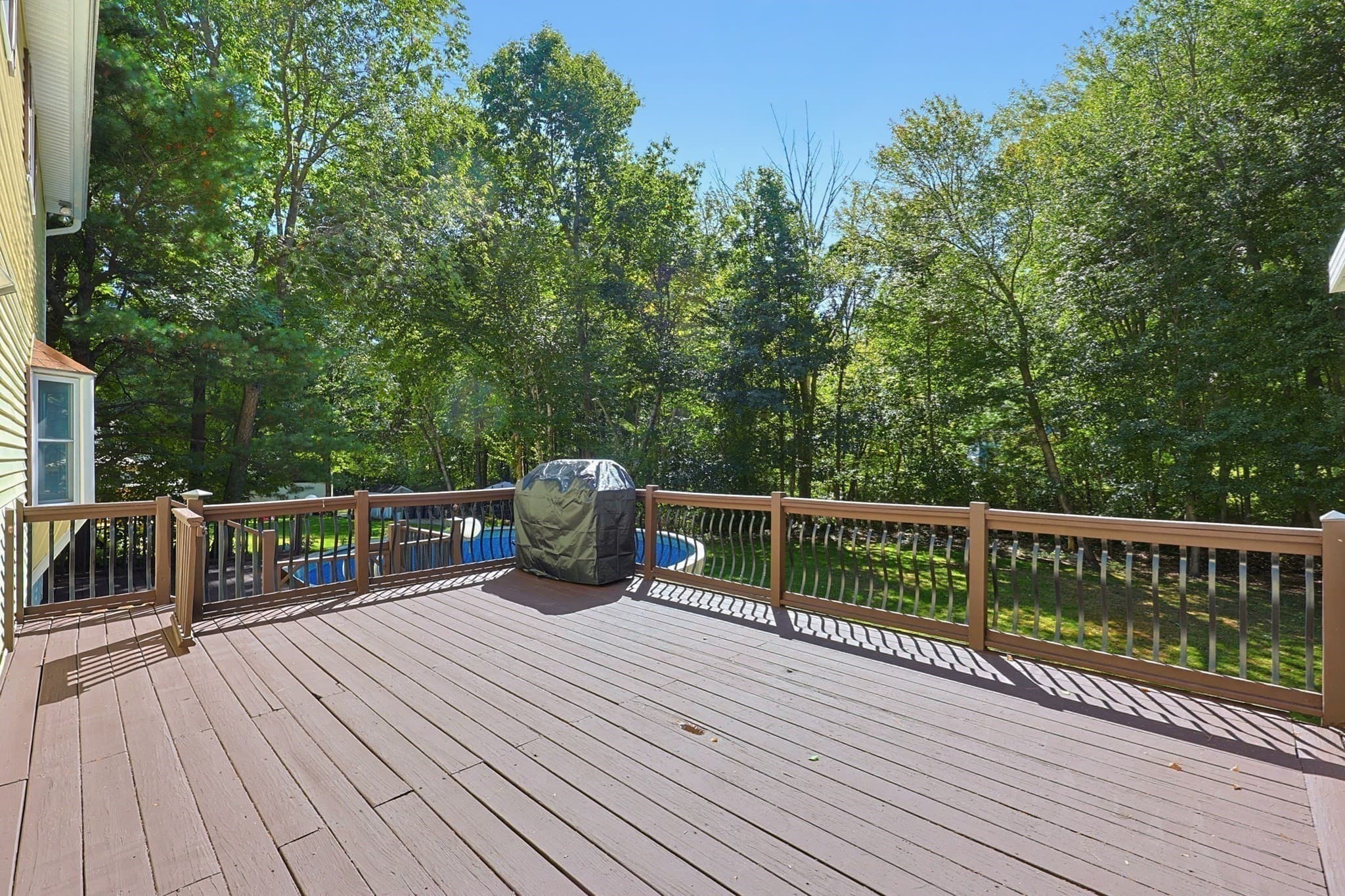 Single Family Residence at 5 Chausse Dr, Methuen MA 01844, Methuen, photo 37 of 42