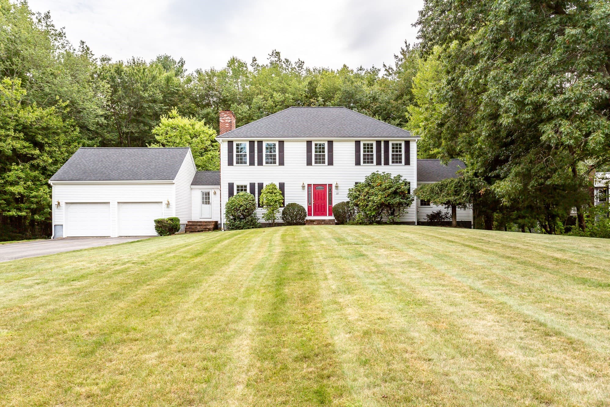 27 Gretchen Way, Raynham MA 02767