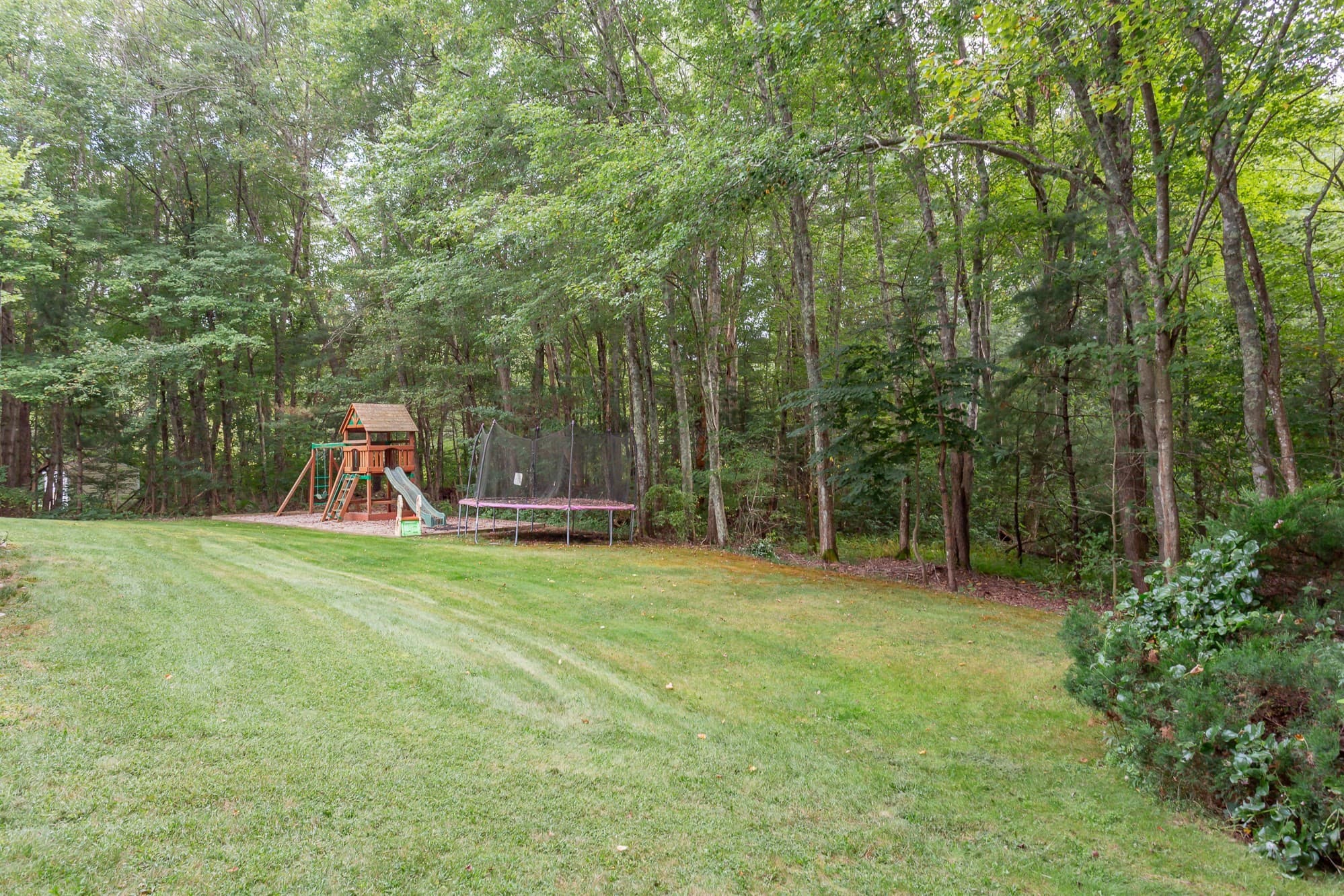 Single Family Residence at 27 Gretchen Way, Raynham MA 02767, Raynham, photo 4 of 40