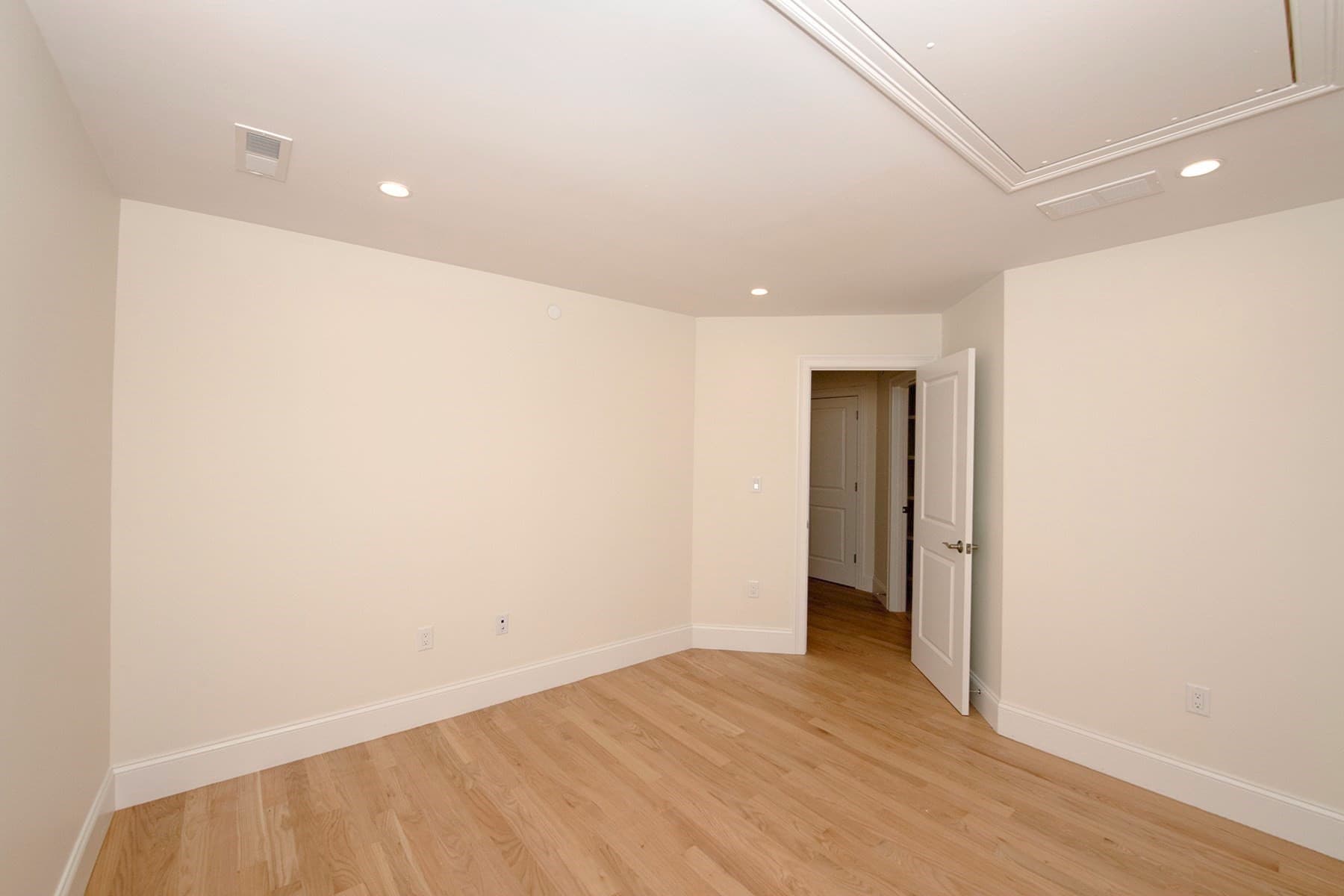 Condominium at 21 Clubview Dr # 21, Andover MA 01810, Andover, photo 24 of 31