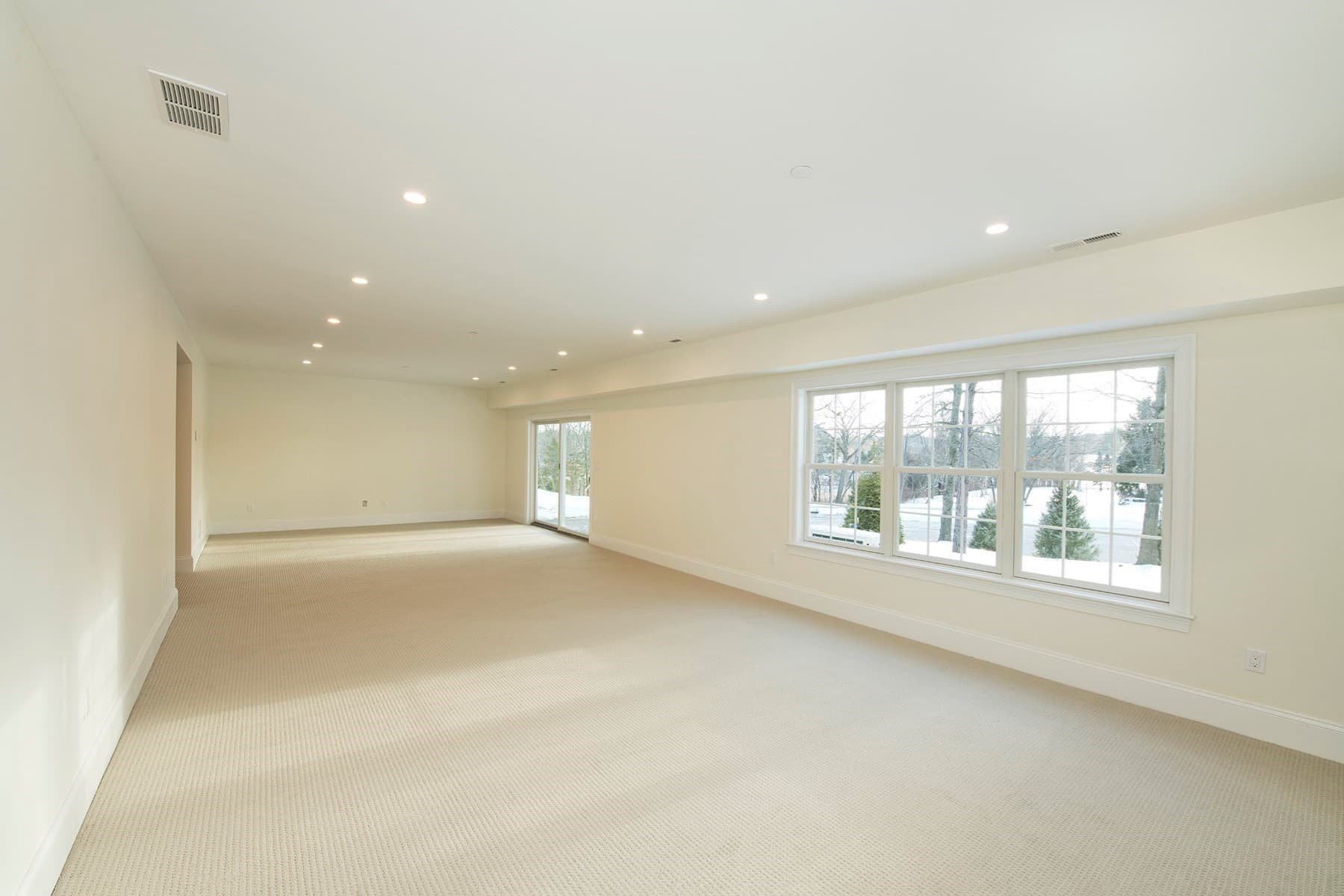 Condominium at 21 Clubview Dr # 21, Andover MA 01810, Andover, photo 25 of 31