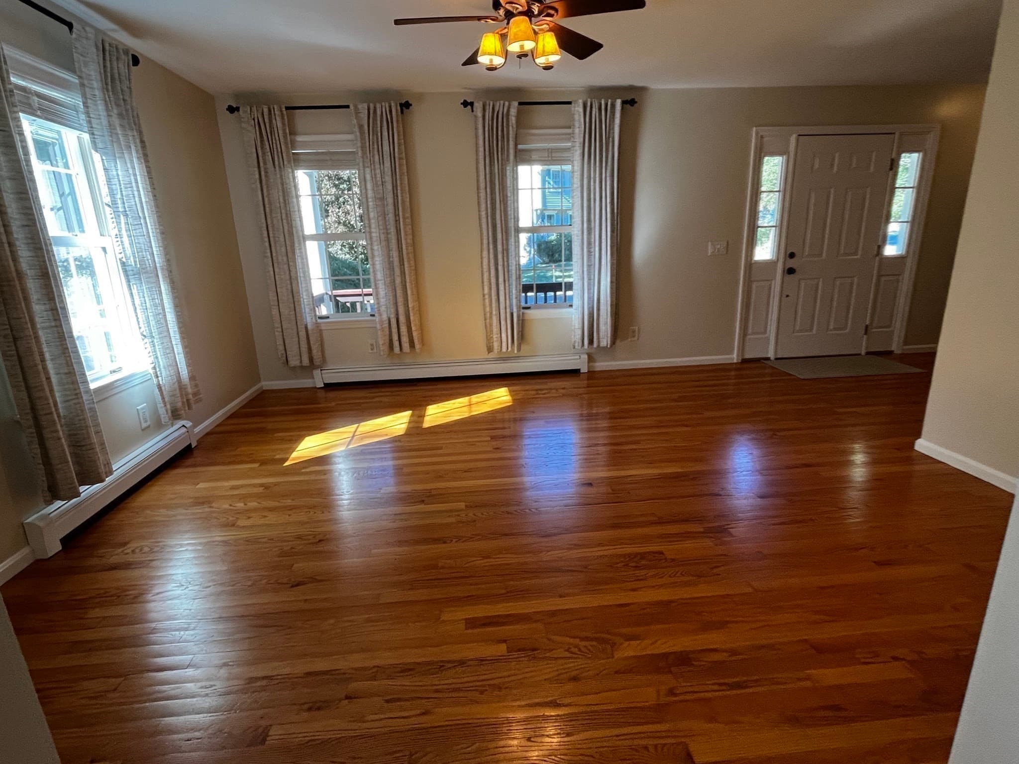 Single Family Residence at 8 Pinewood Rd, Amesbury MA 01913, Amesbury, photo 6 of 34