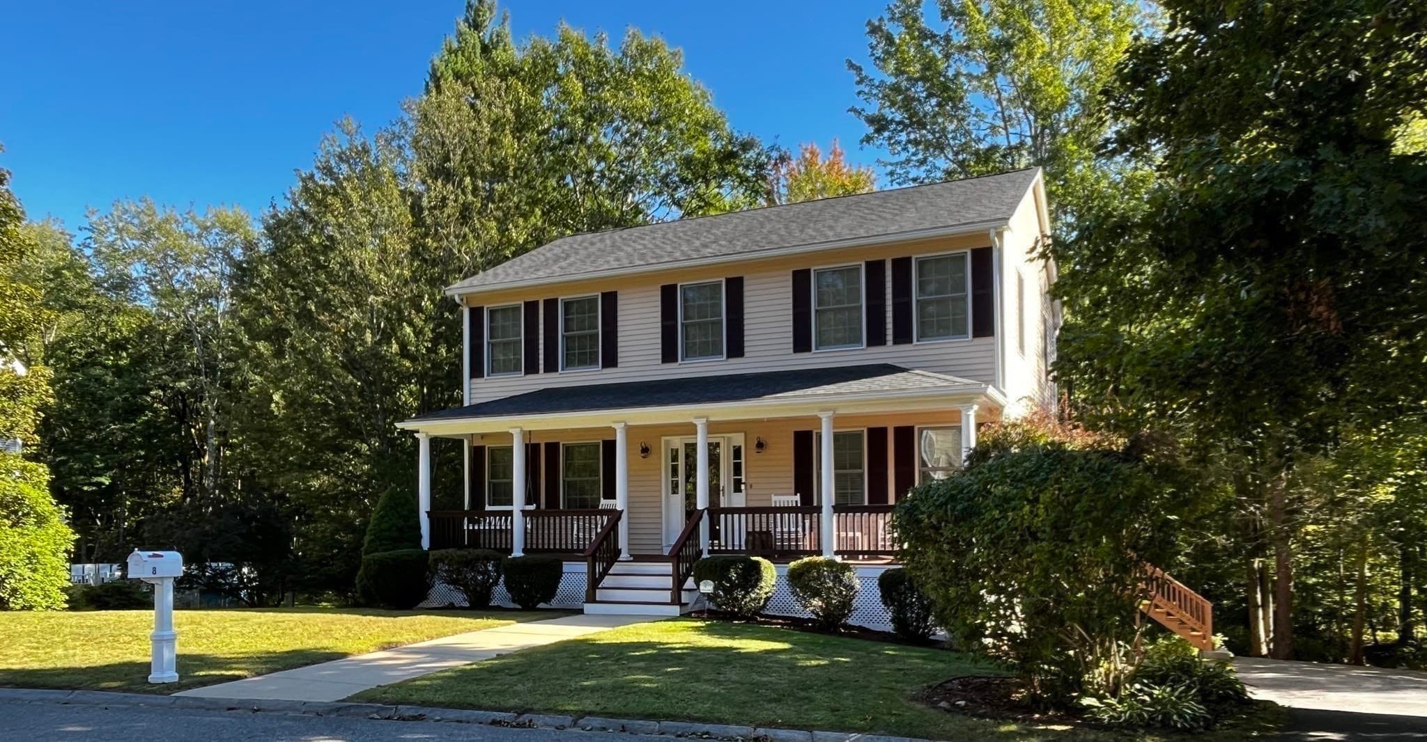 8 Pinewood Rd, Amesbury MA 01913
