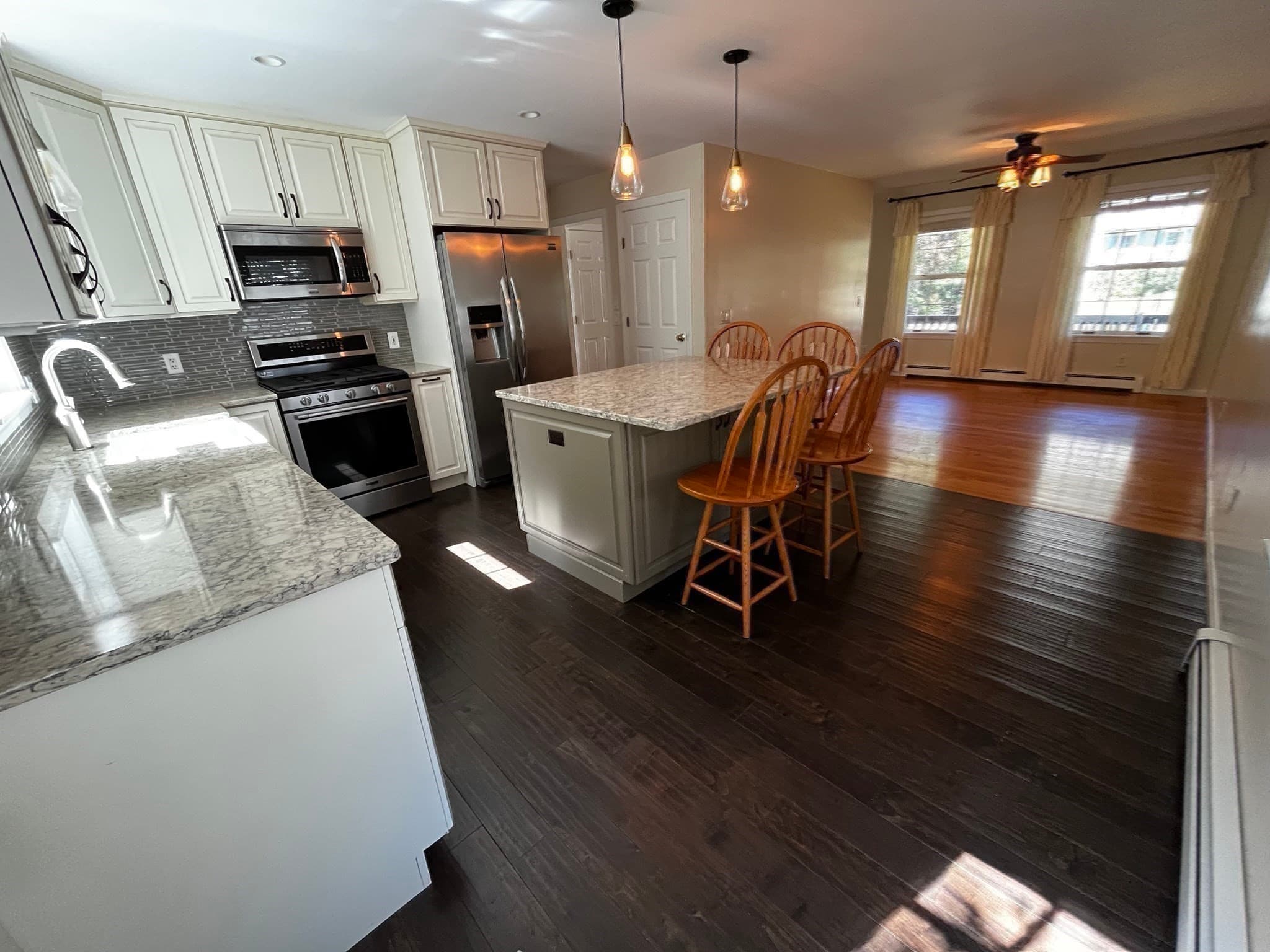 Single Family Residence at 8 Pinewood Rd, Amesbury MA 01913, Amesbury, photo 9 of 34