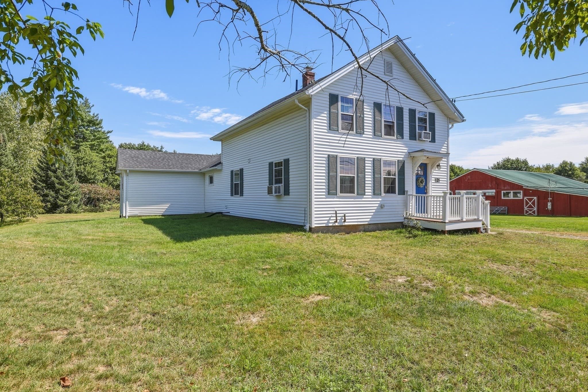 Single Family Residence at 121 S. Washington Street, Belchertown MA 01007, Belchertown, photo 2 of 42