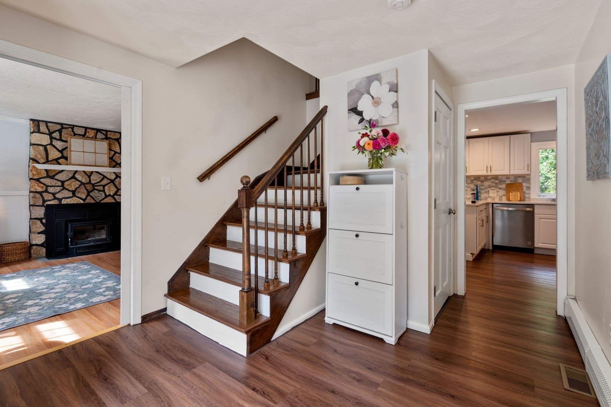 Single Family Residence at 543 Central Street, Holliston MA 01746, Holliston, photo 3 of 34