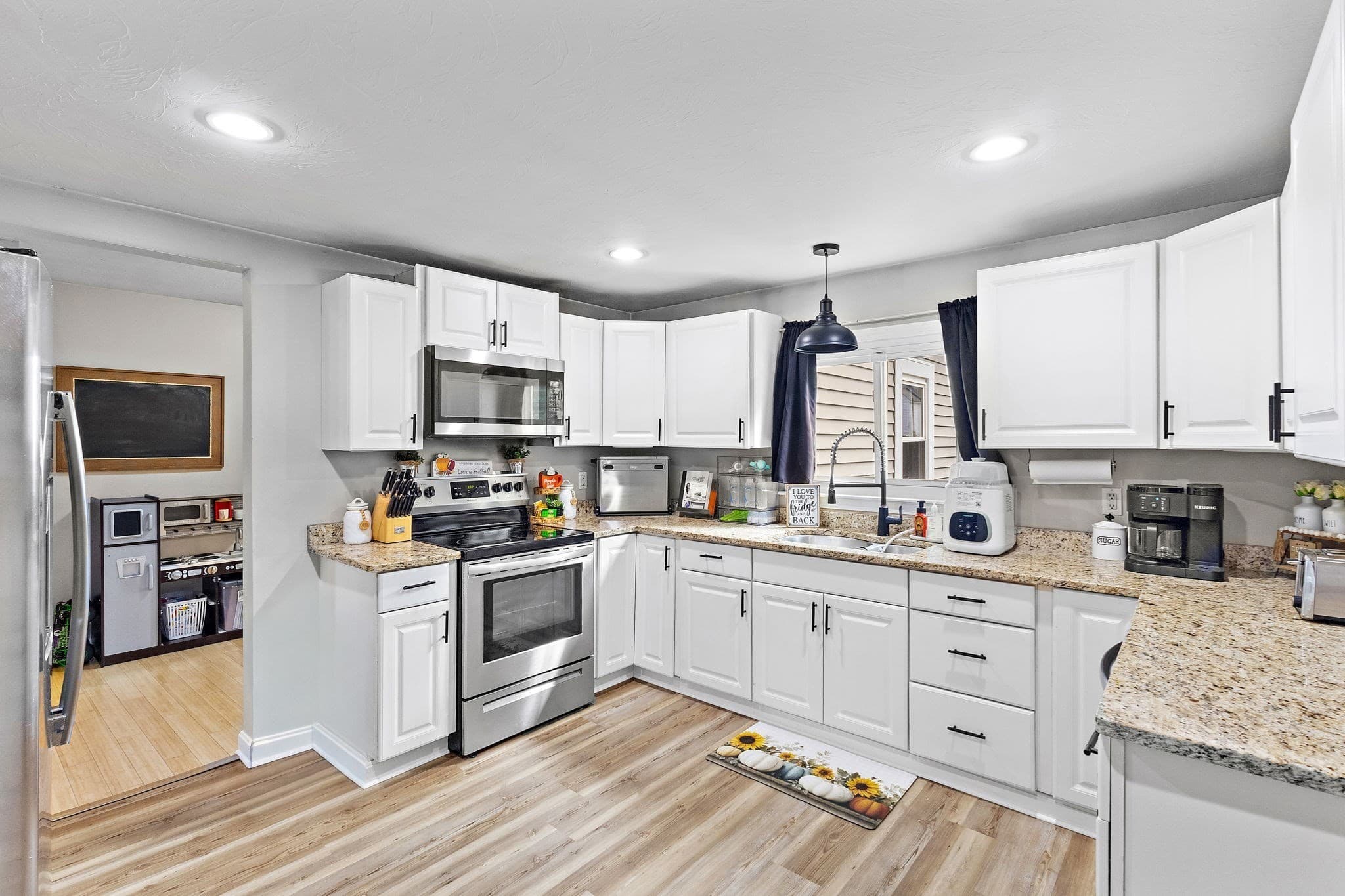 Single Family Residence at 93 Washburn Street, Taunton MA 02780, Taunton, photo 9 of 38