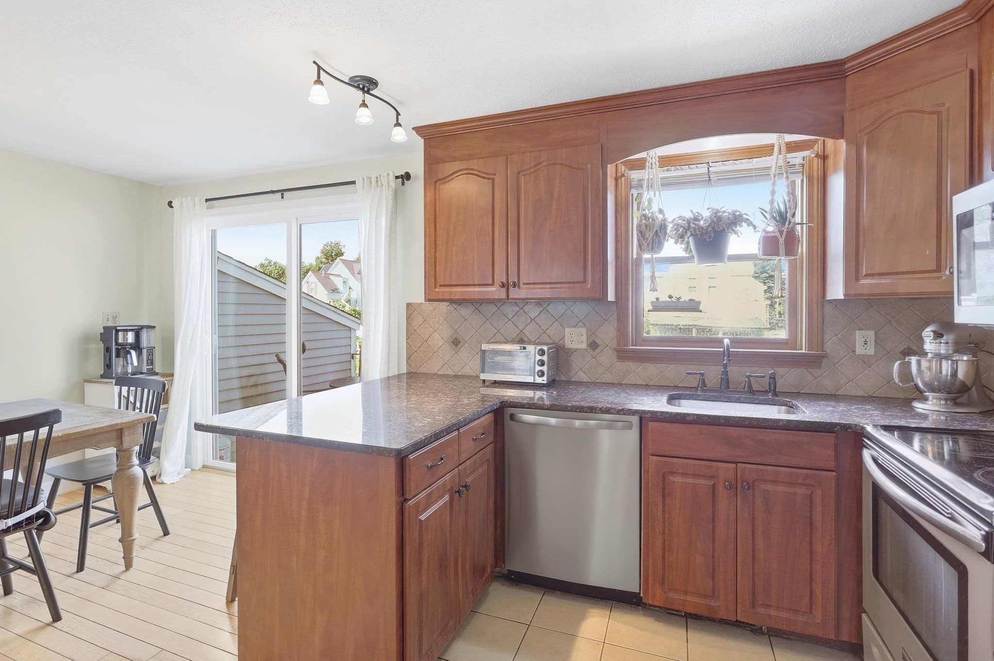 Condominium at 97 Forest # 2, Lowell MA 01851, Lowell, photo 13 of 40