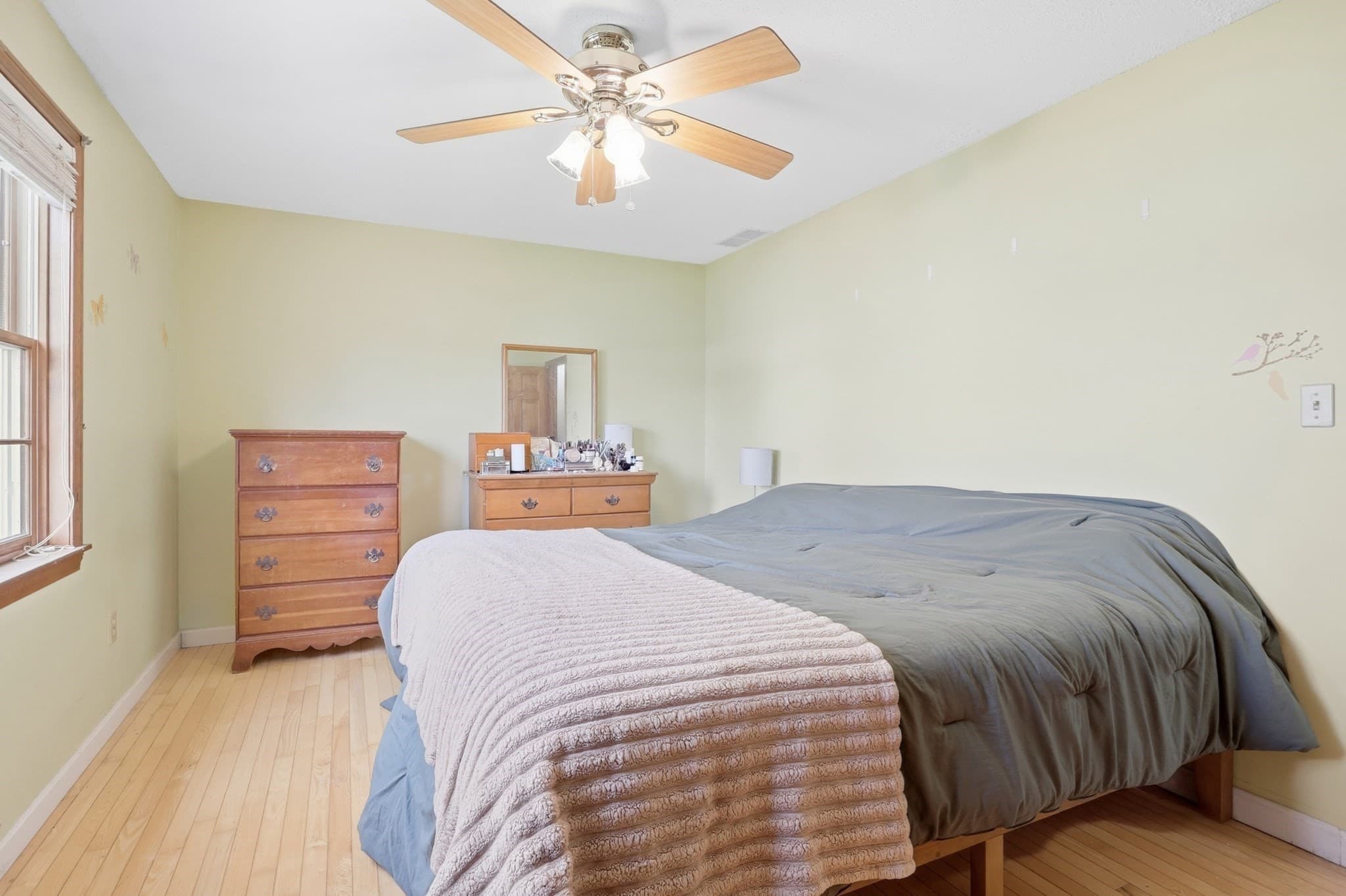 Condominium at 97 Forest # 2, Lowell MA 01851, Lowell, photo 17 of 40
