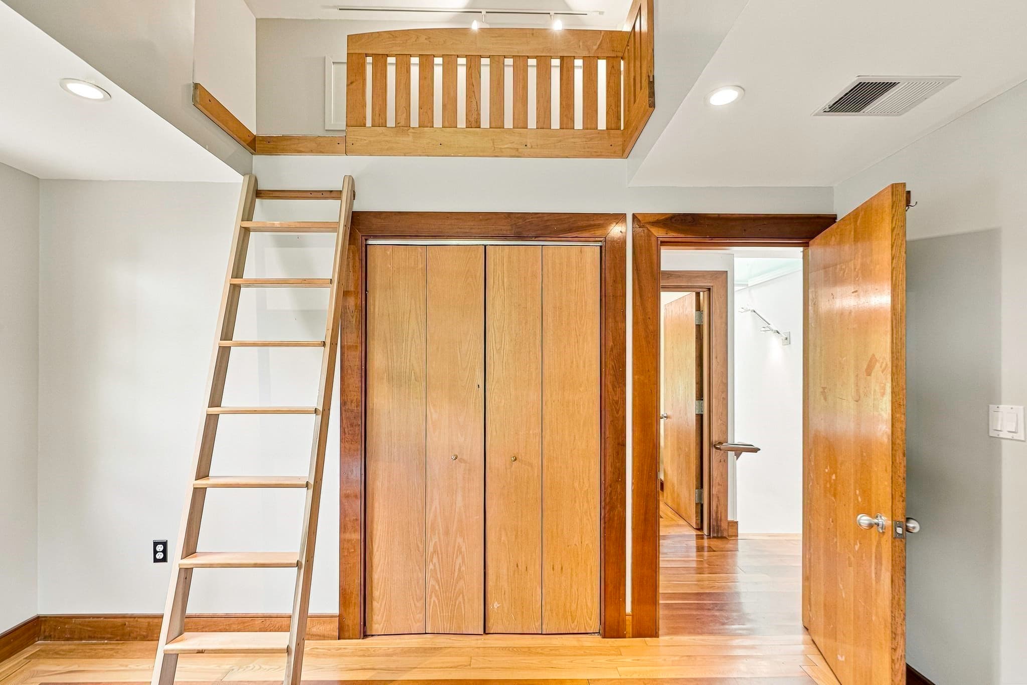 Condominium at 10 Half Moon Hill # 10, Acton MA 01720, Acton, photo 24 of 36