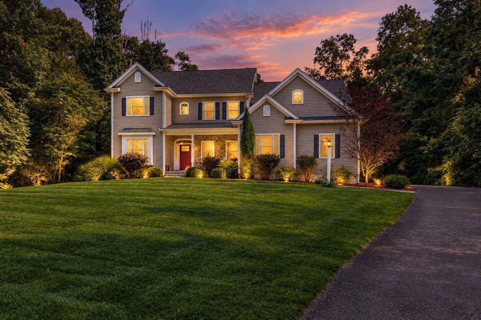 Single Family Residence at 155 Blackstone St, Bellingham MA 02019, Bellingham, photo 3 of 42