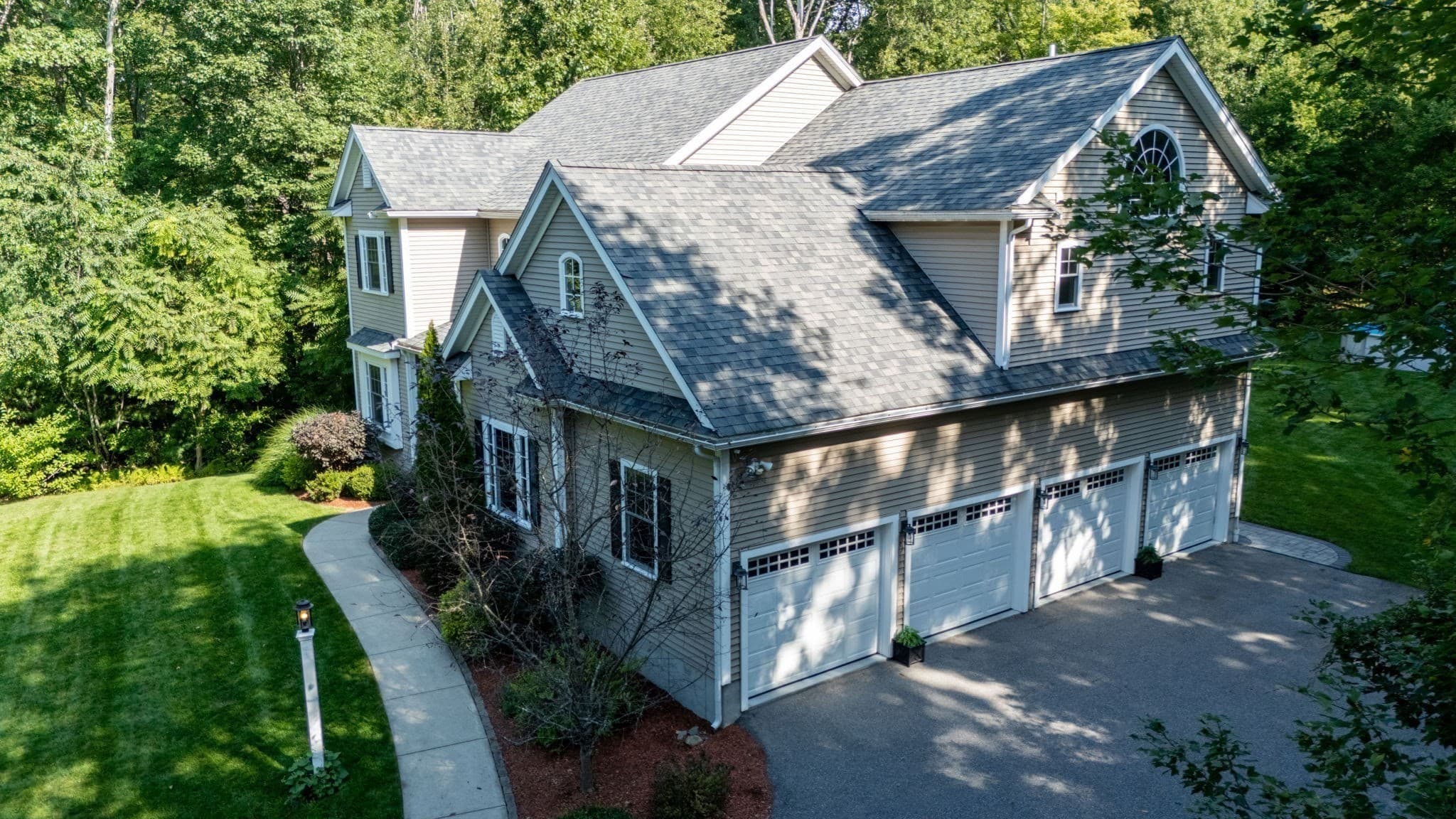 Single Family Residence at 155 Blackstone St, Bellingham MA 02019, Bellingham, photo 5 of 42