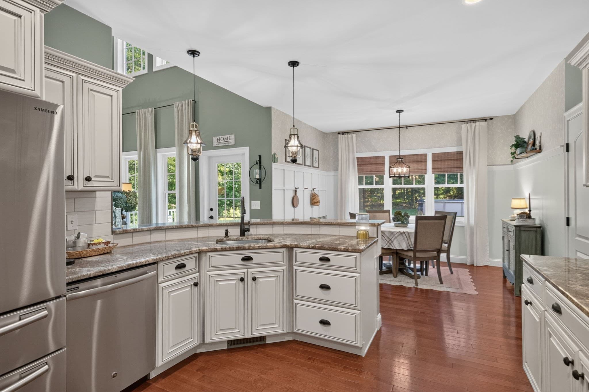 Single Family Residence at 155 Blackstone St, Bellingham MA 02019, Bellingham, photo 9 of 42