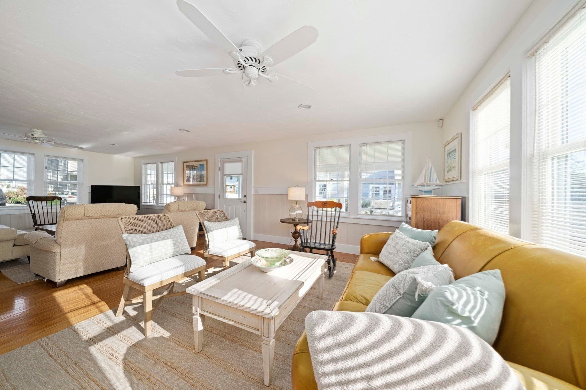 Single Family Residence at 117 Manomet Ave., Hull MA 02045, photo 13 of 42