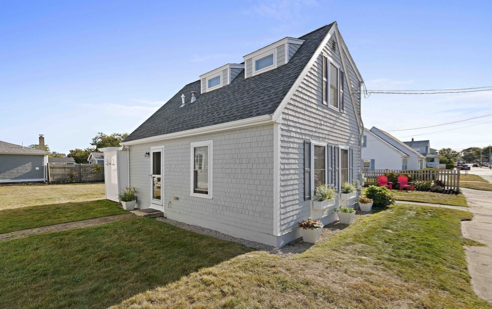 Single Family Residence at 70 Coburn Street, Hull MA 02045, photo 4 of 27