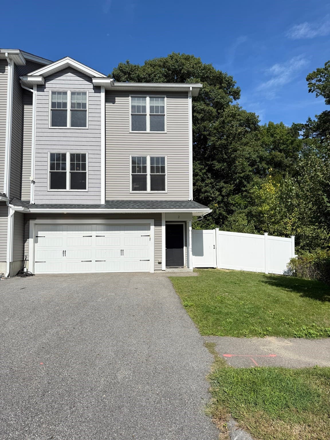 Single Family Residence at 2 Burncoat Hts, Worcester MA 01606, Worcester, photo 3 of 42