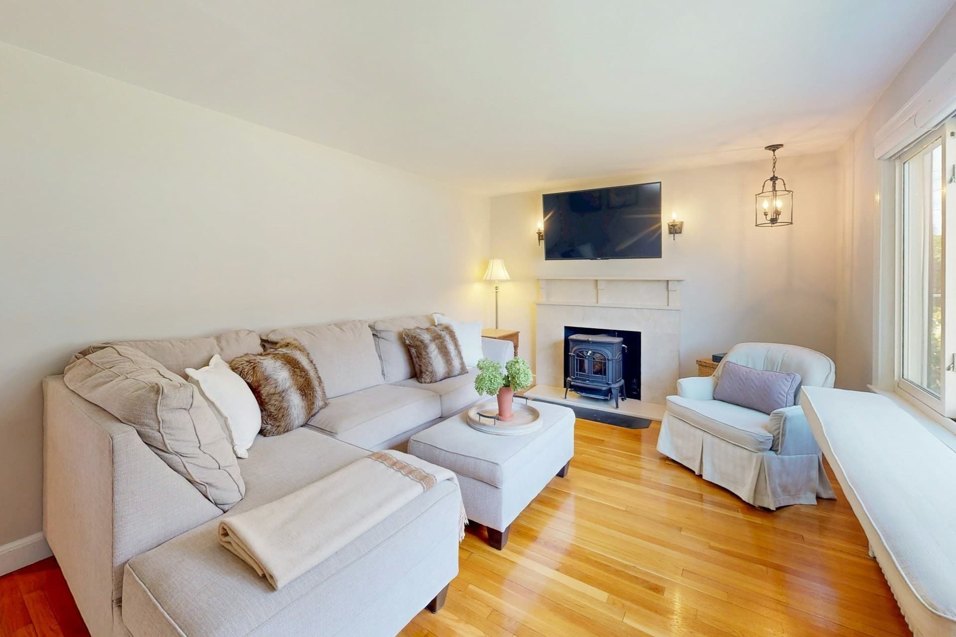 Single Family Residence at 3 Remsen Ave, Medfield MA 02052, Medfield, photo 10 of 34