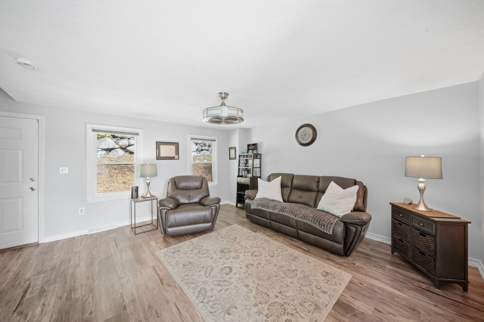 Condominium at 106 Park Ave W # D5, Lowell MA 01852, Lowell, photo 3 of 26