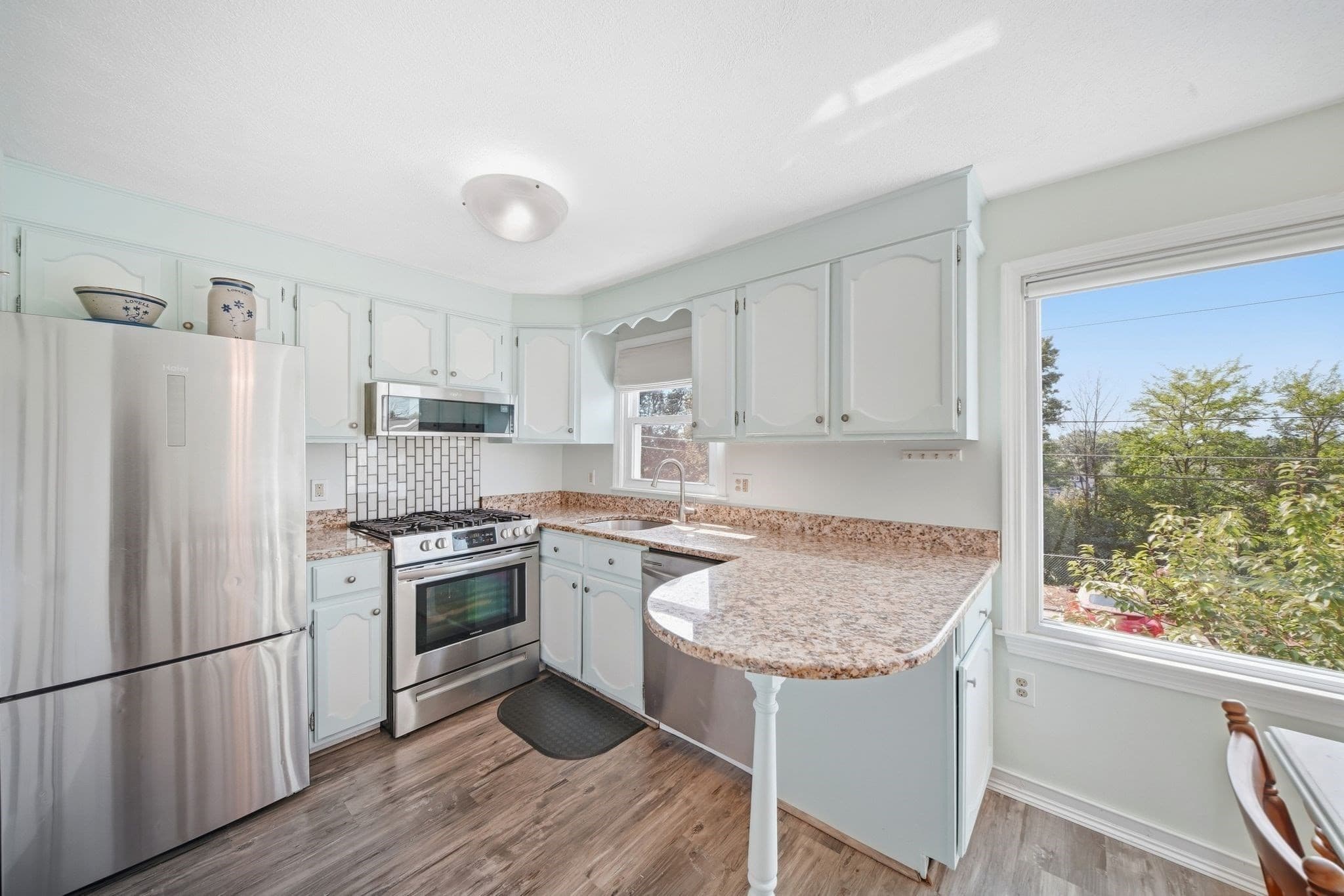 Condominium at 106 Park Ave W # D5, Lowell MA 01852, Lowell, photo 11 of 26