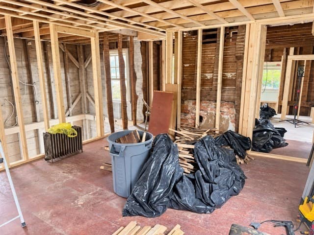 Single Family Residence at 47 Elm St, North Brookfield MA 01535, photo 6 of 16