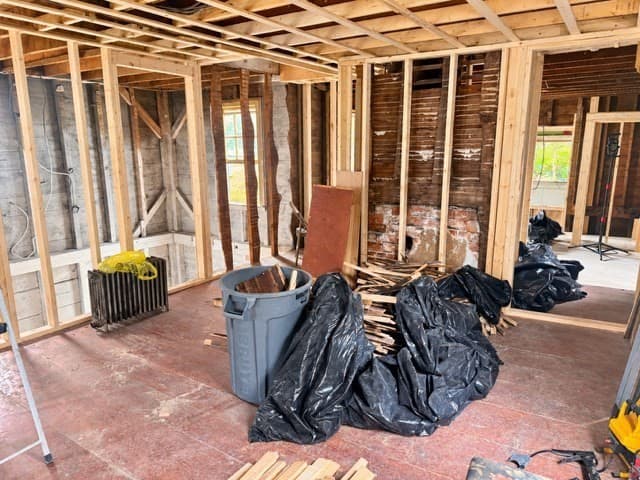 Single Family Residence at 47 Elm St, North Brookfield MA 01535, photo 10 of 16