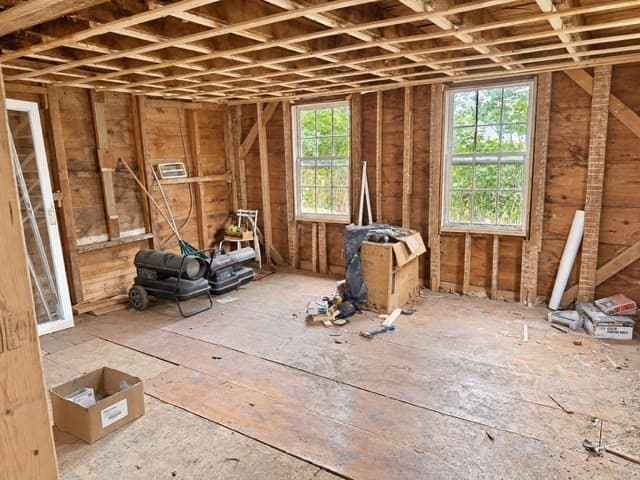 Single Family Residence at 47 Elm St, North Brookfield MA 01535, photo 11 of 16