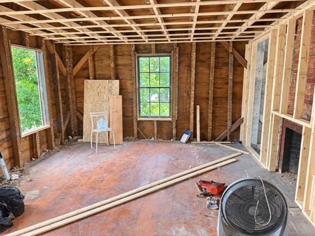 Single Family Residence at 47 Elm St, North Brookfield MA 01535, photo 4 of 16
