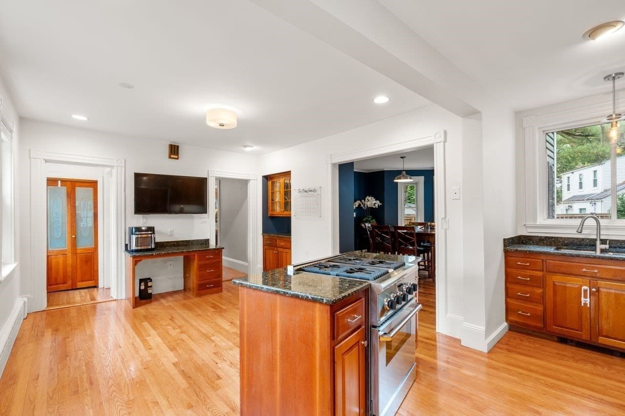 Single Family Residence at 28 River Road, Weston MA 02493, Weston, photo 8 of 23