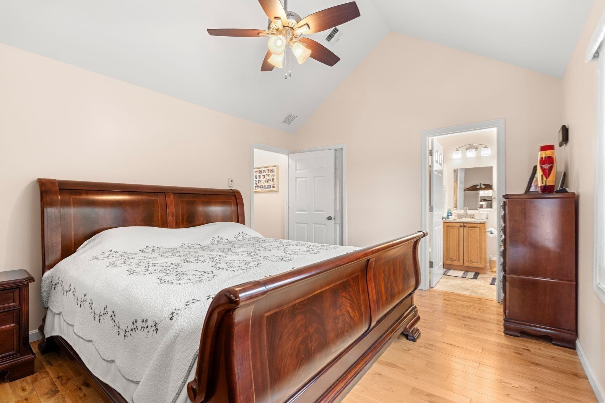 Condominium at 496 Hilldale Ave # 496, Haverhill MA 01832, Haverhill, photo 15 of 30