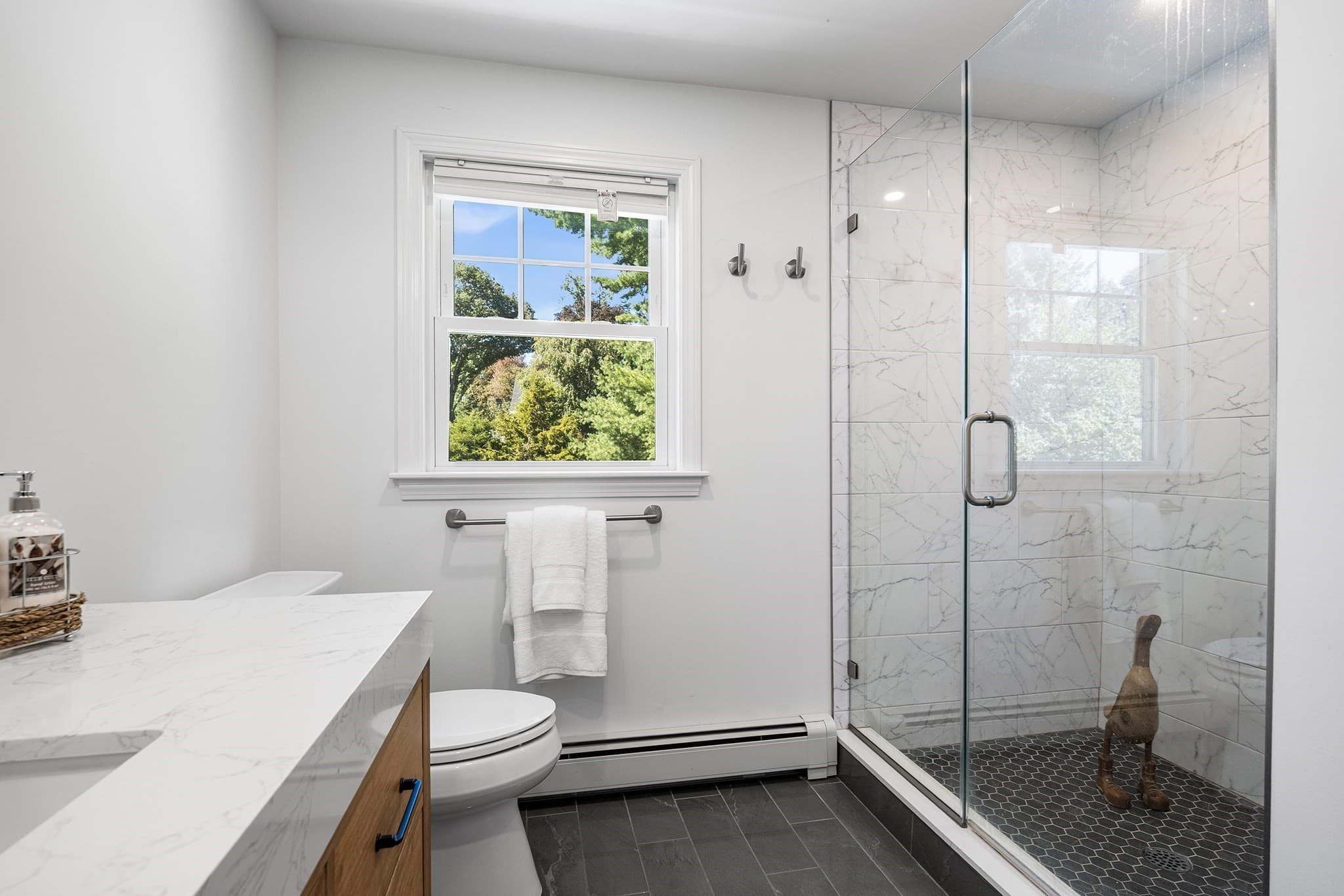 Single Family Residence at 8 Lantern Ln, Shrewsbury MA 01545, Shrewsbury, photo 18 of 37