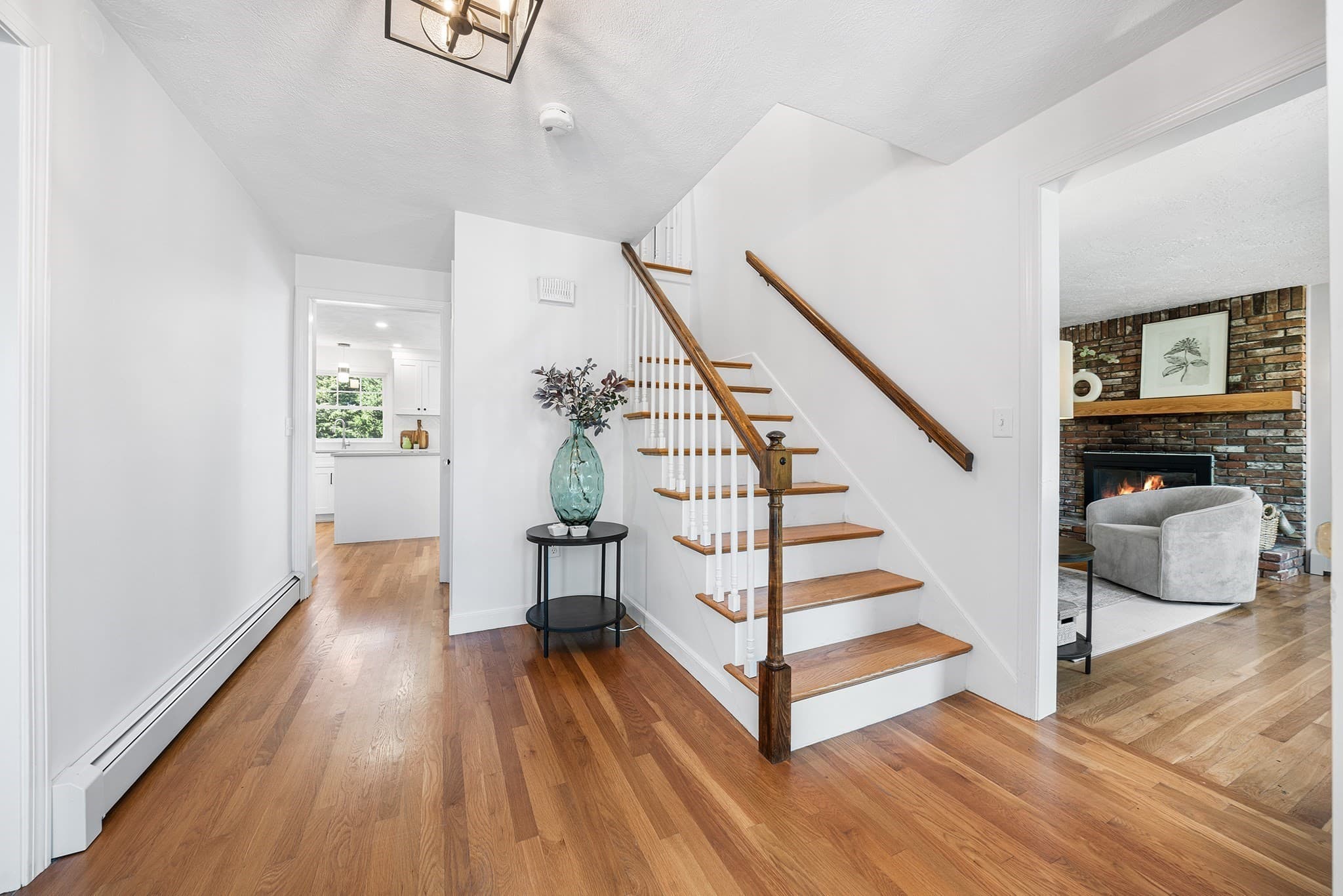 Single Family Residence at 8 Lantern Ln, Shrewsbury MA 01545, Shrewsbury, photo 15 of 37